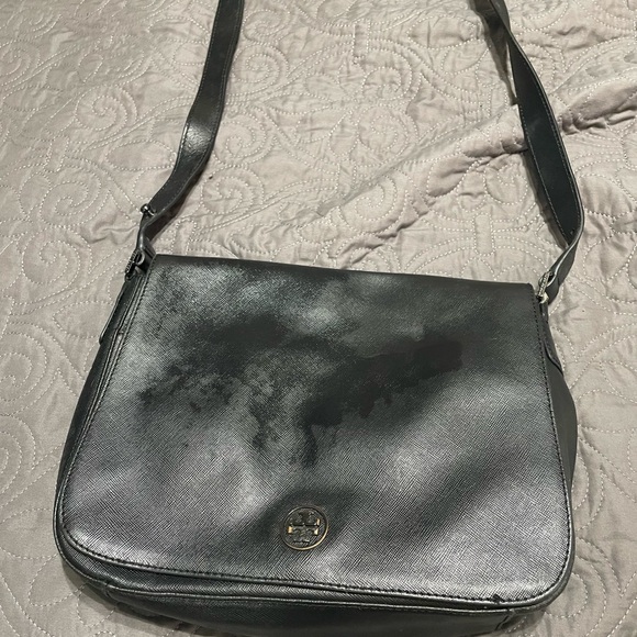 Tory Burch Handbags - Tory Burch Black Crossbody Bag